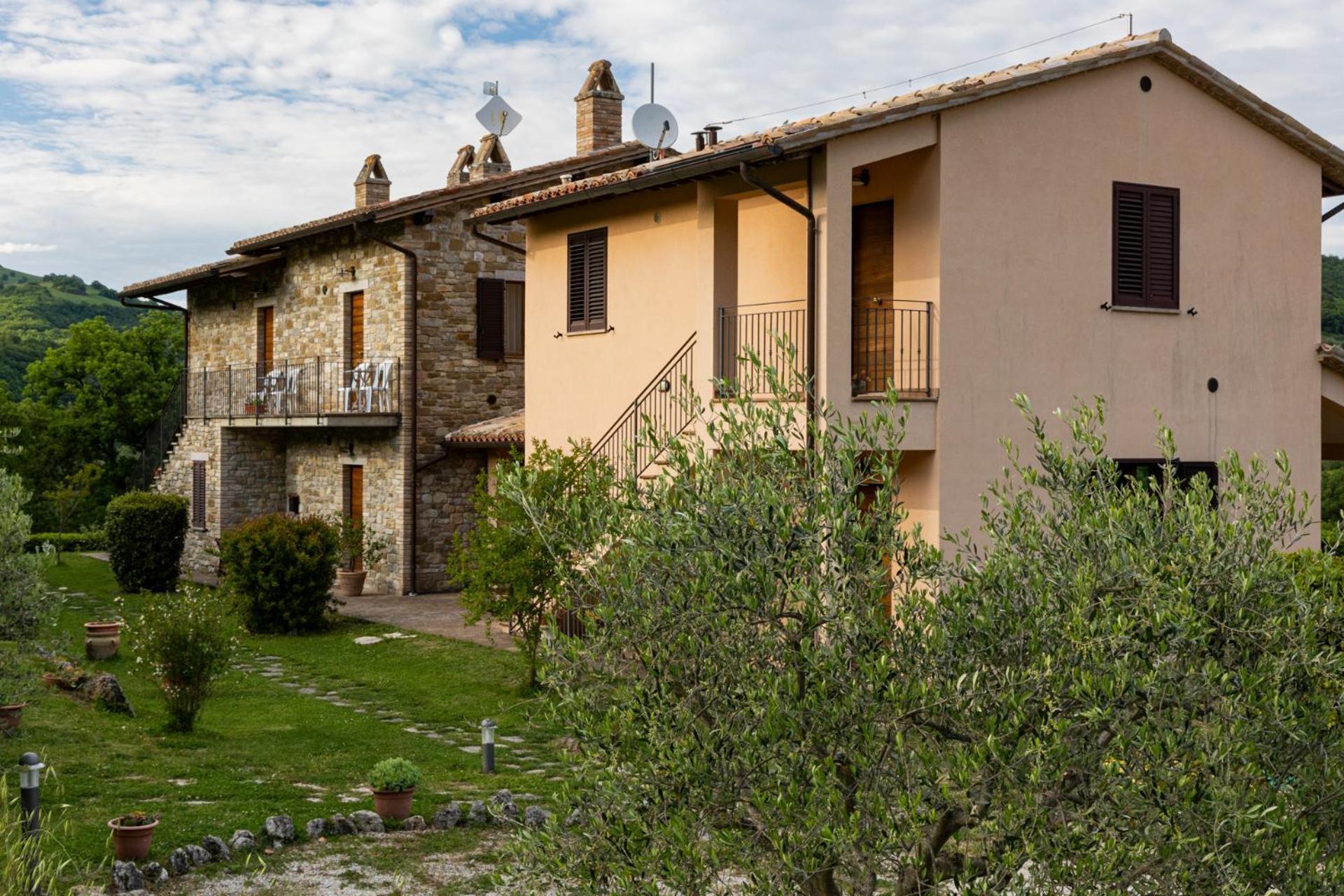 Relais Parco Del Subasio Villa Piano Delle Pieve Exteriör bild
